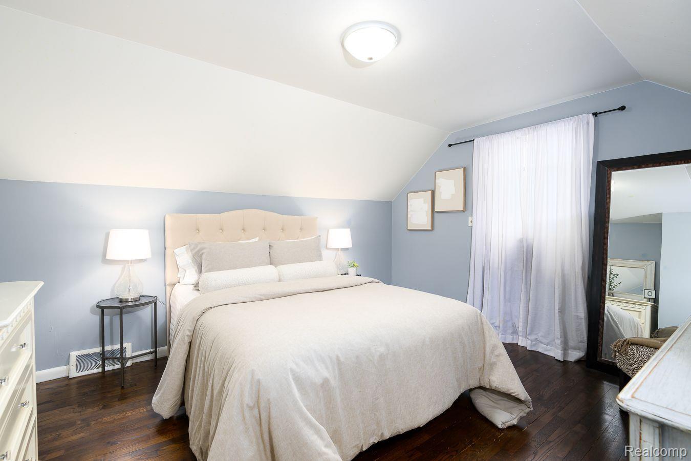 141 Charlevoix Street