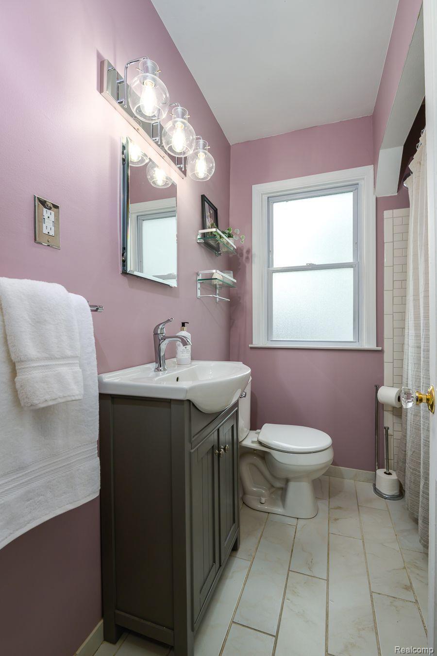 141 Charlevoix Street