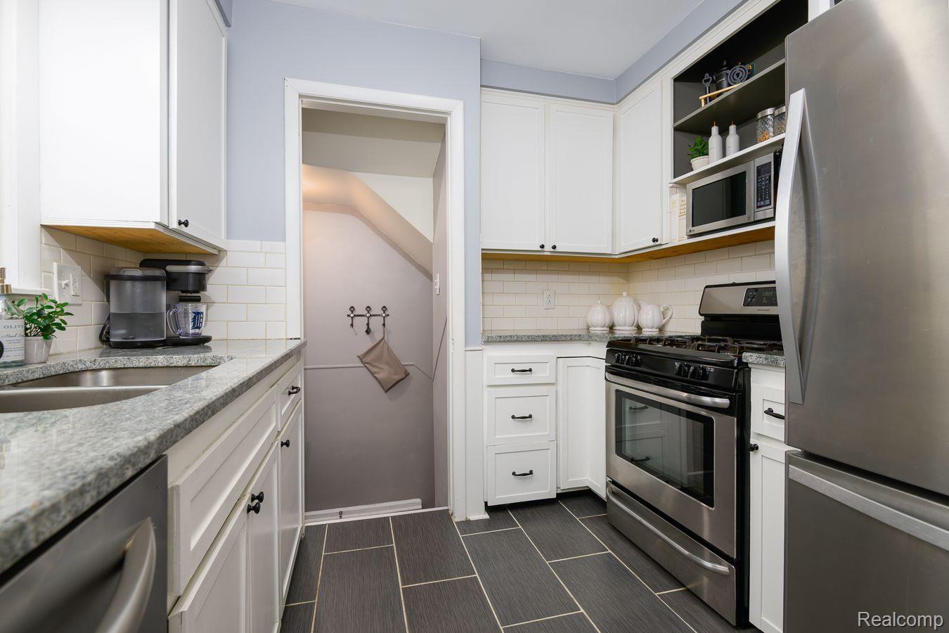 141 Charlevoix Street