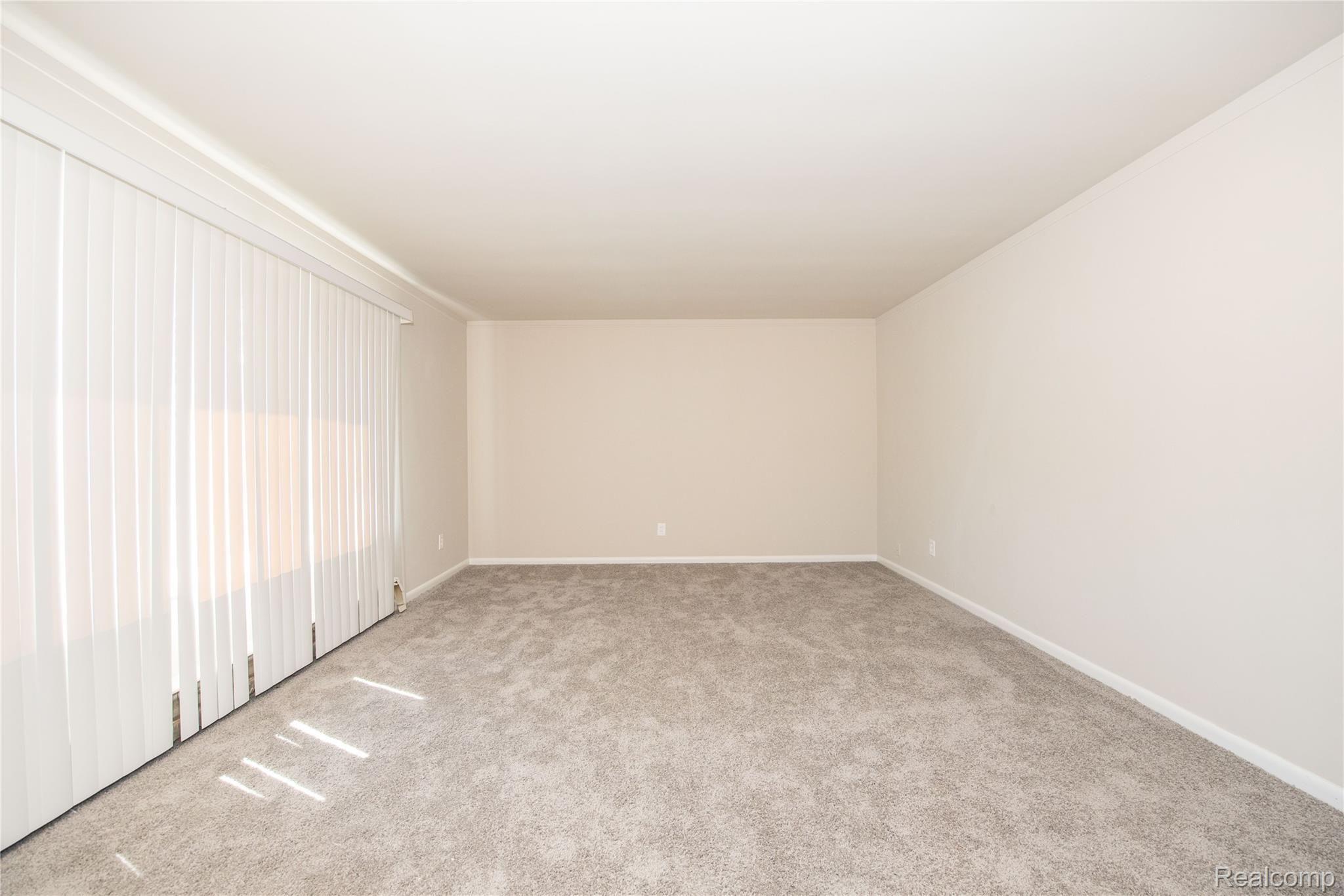 25885 JEFFERSON Avenue 4