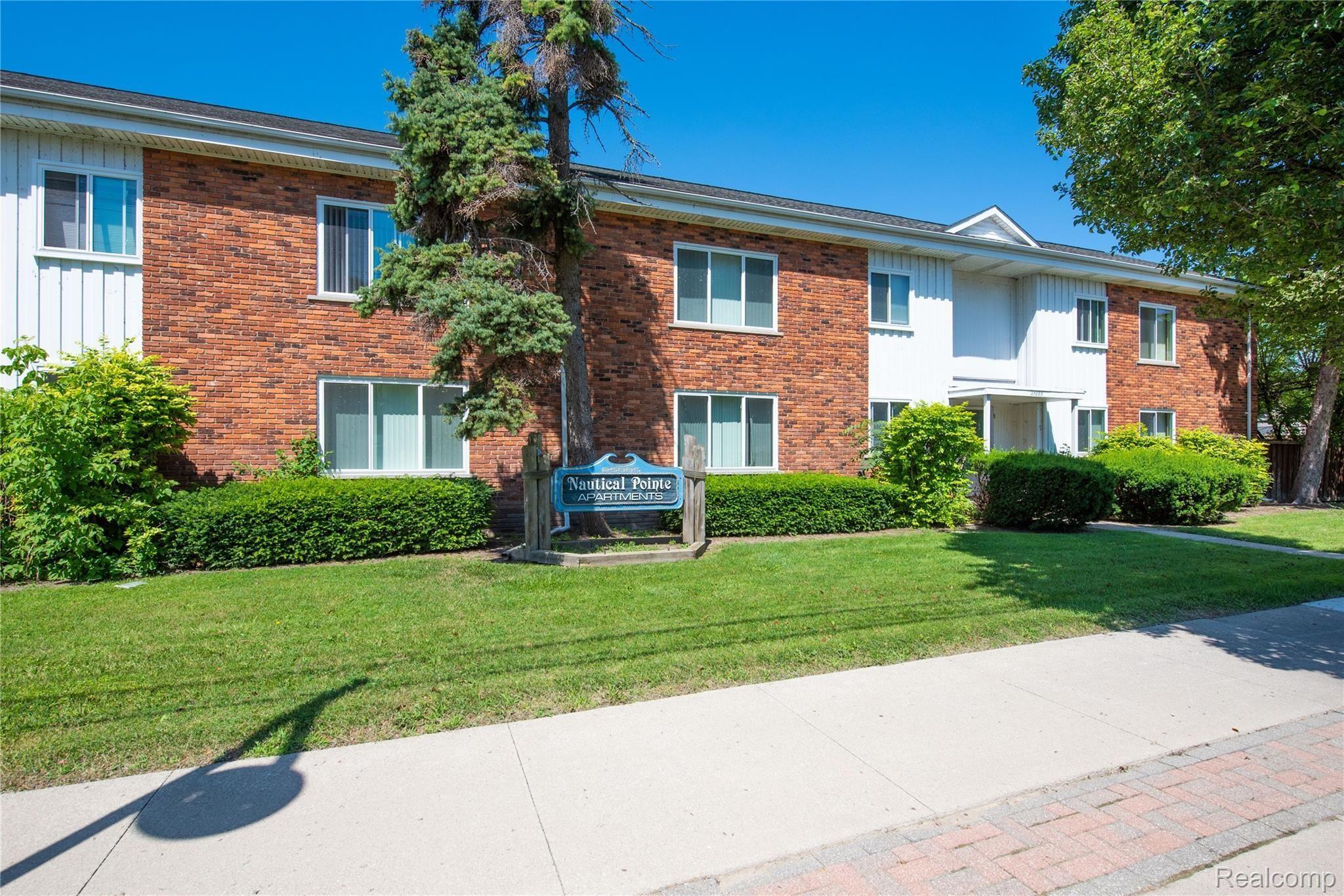 25885 JEFFERSON Avenue 4