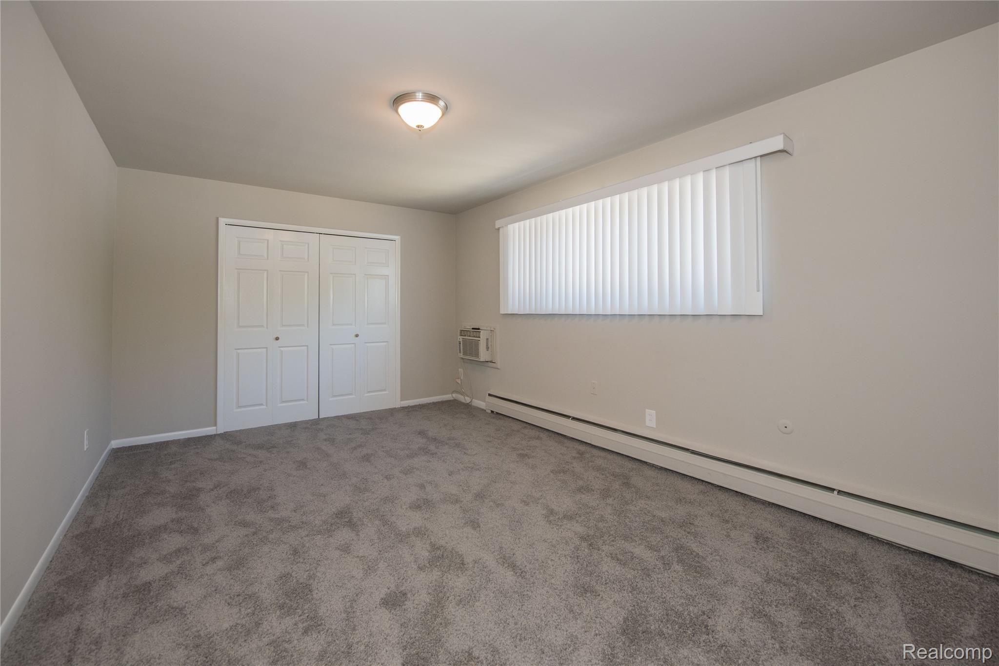 25885 JEFFERSON Avenue 4