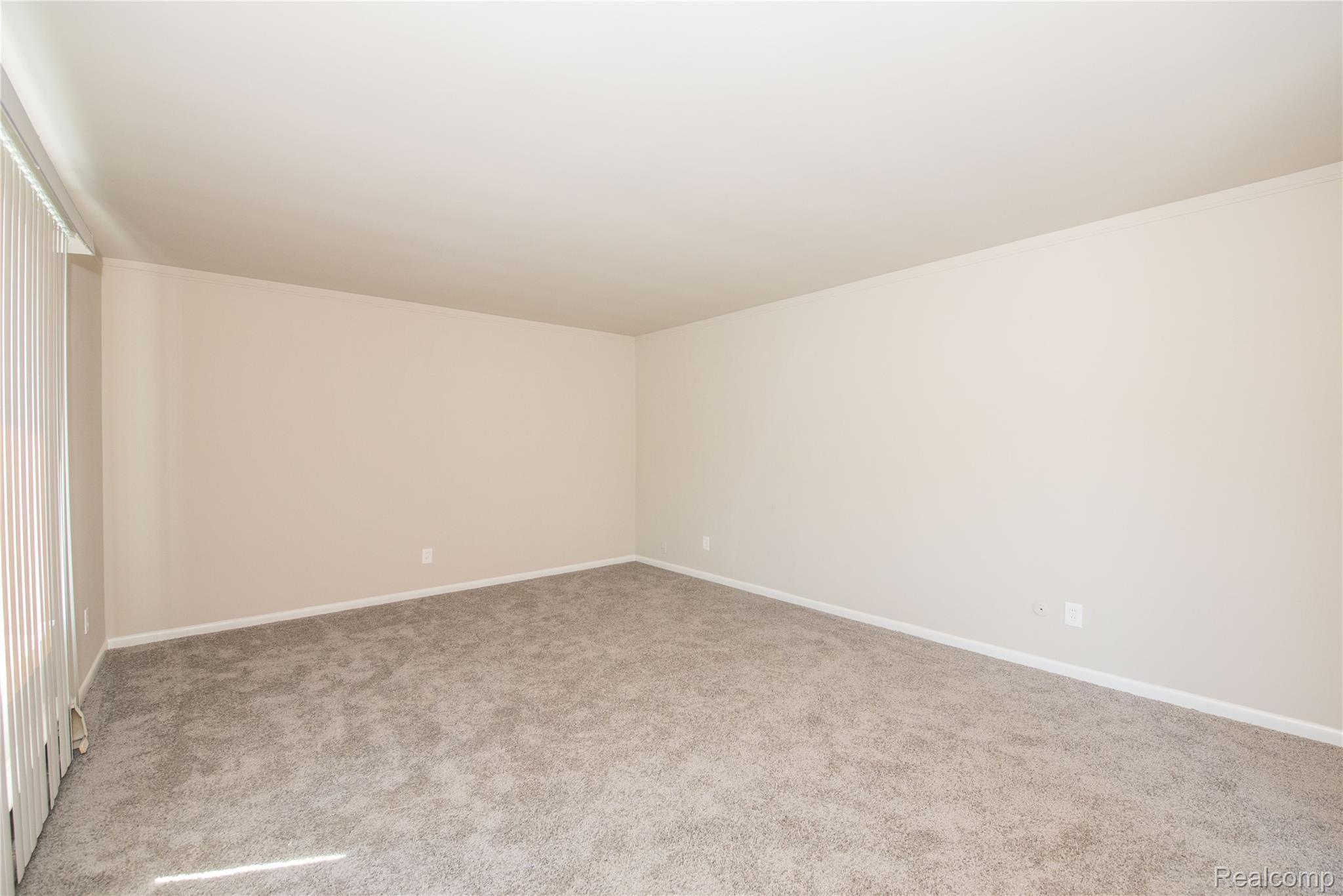 25885 JEFFERSON Avenue 4