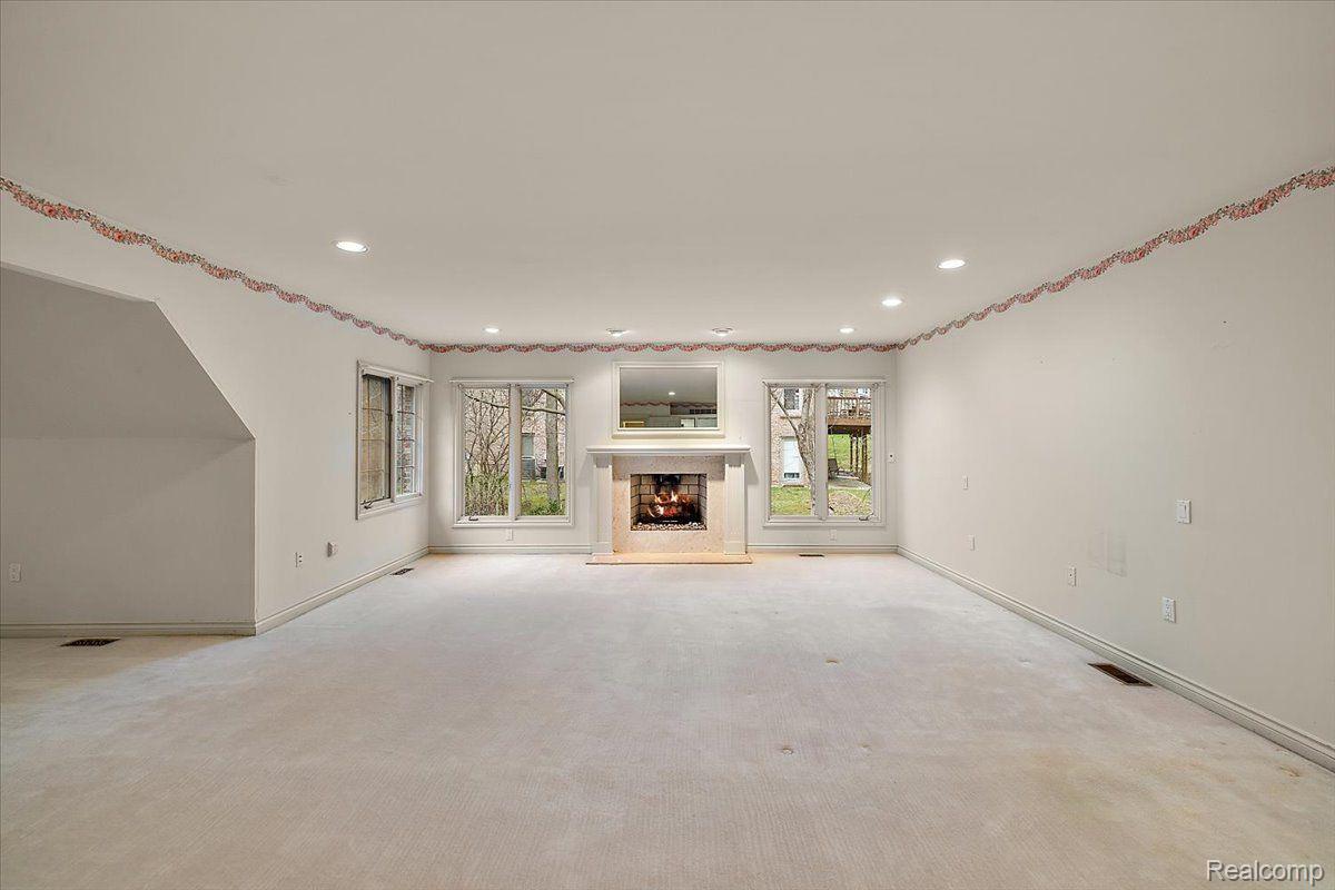 1632 Scenic Hollow Drive