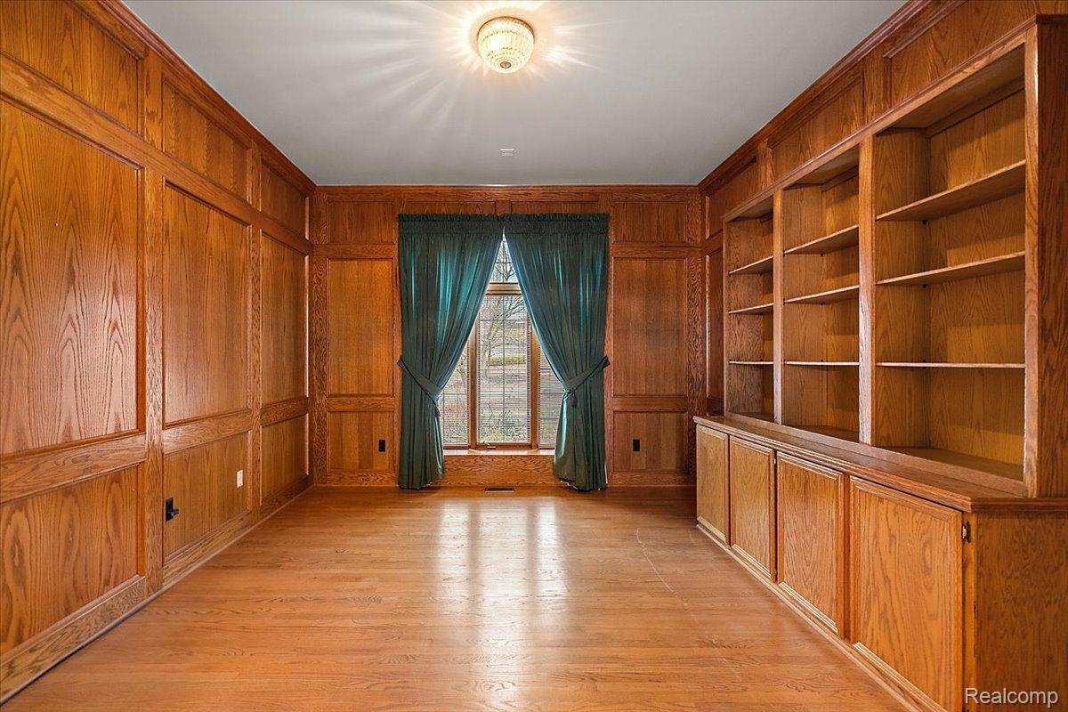 1632 Scenic Hollow Drive