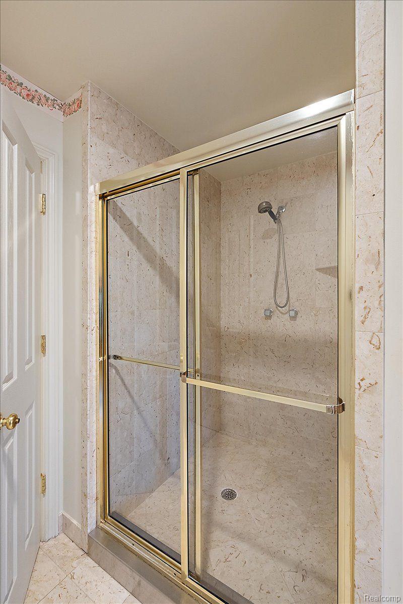 1632 Scenic Hollow Drive