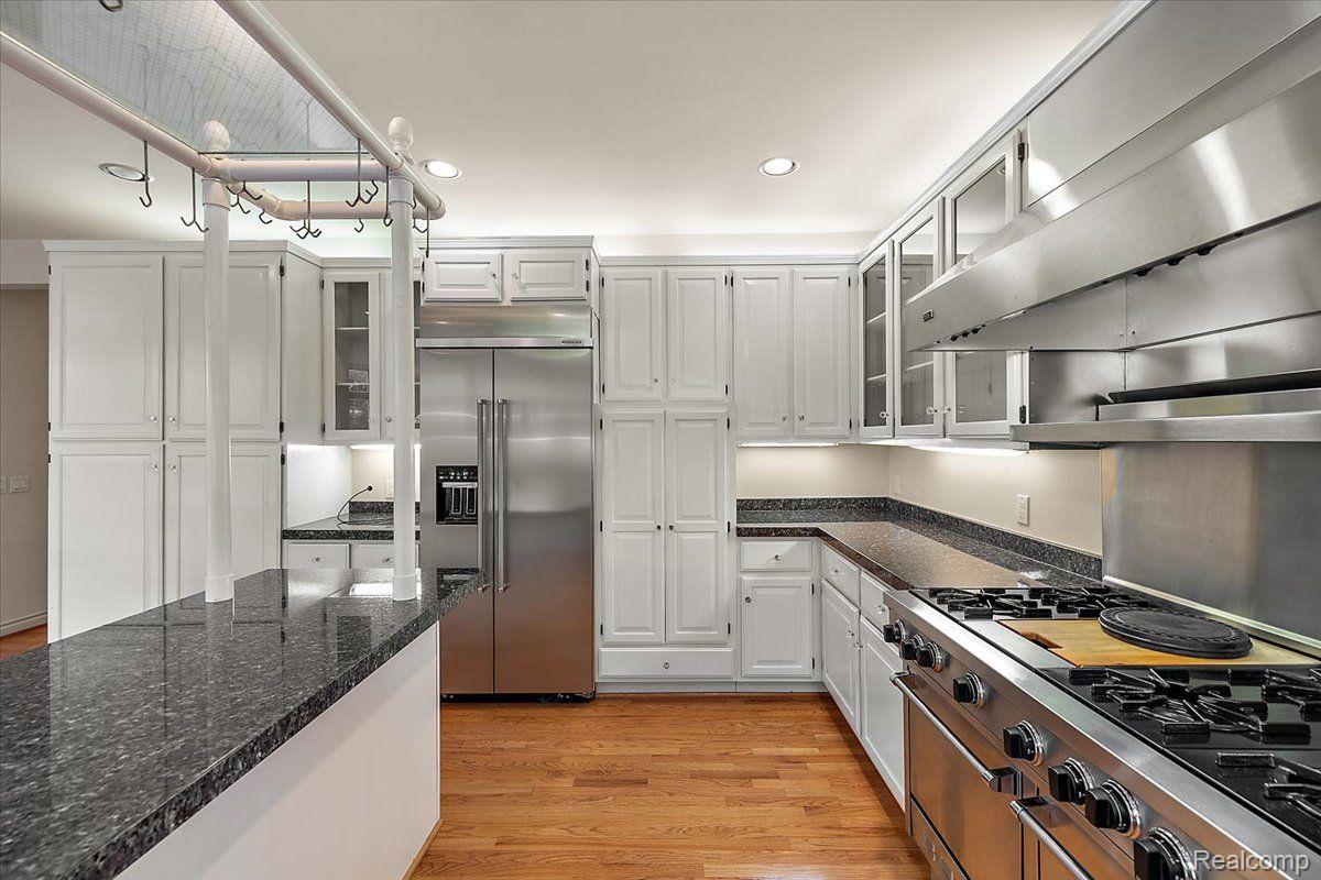 1632 Scenic Hollow Drive