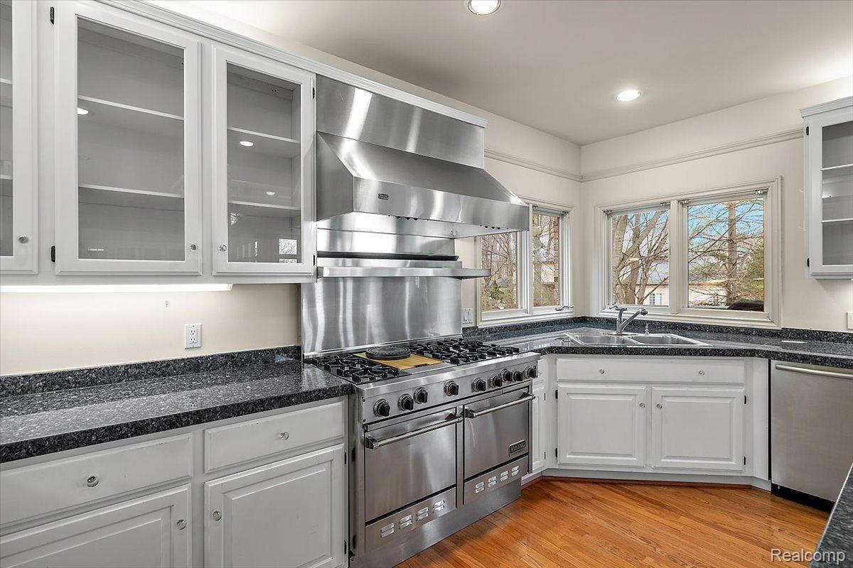 1632 Scenic Hollow Drive