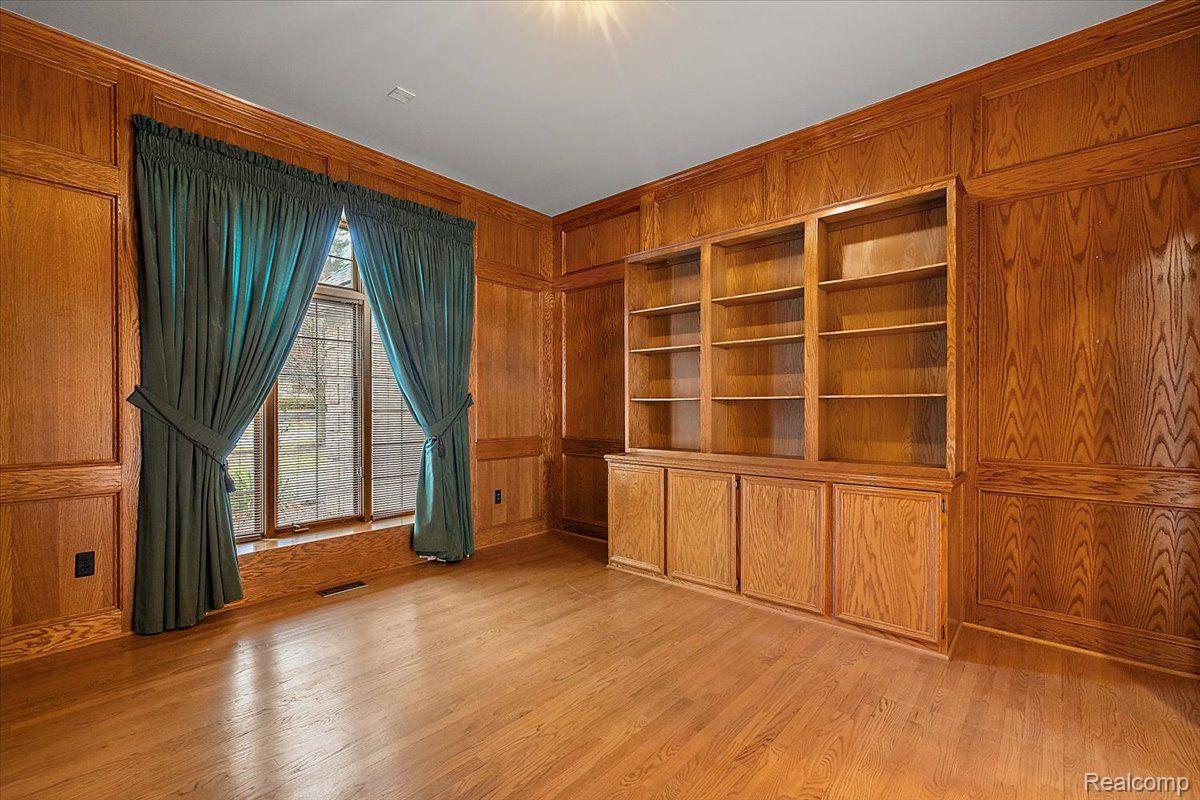 1632 Scenic Hollow Drive