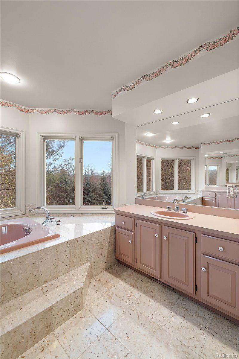 1632 Scenic Hollow Drive