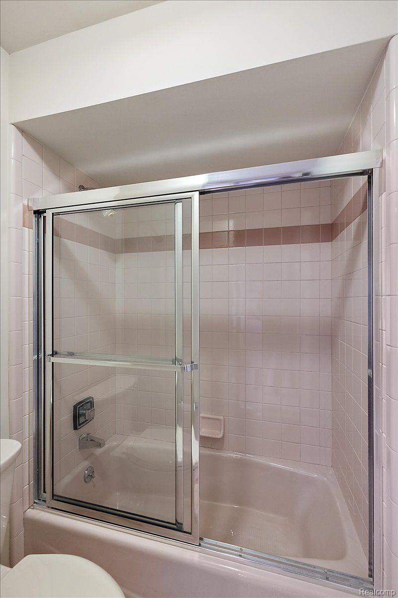 1632 Scenic Hollow Drive