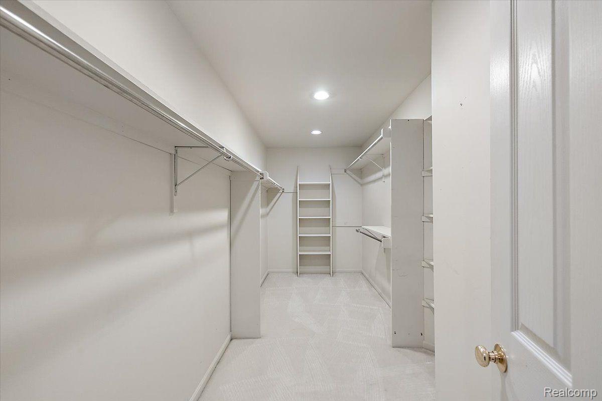 1632 Scenic Hollow Drive