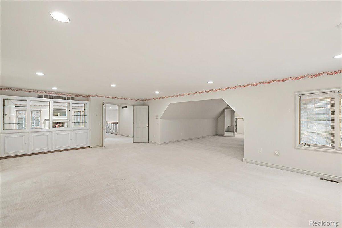 1632 Scenic Hollow Drive