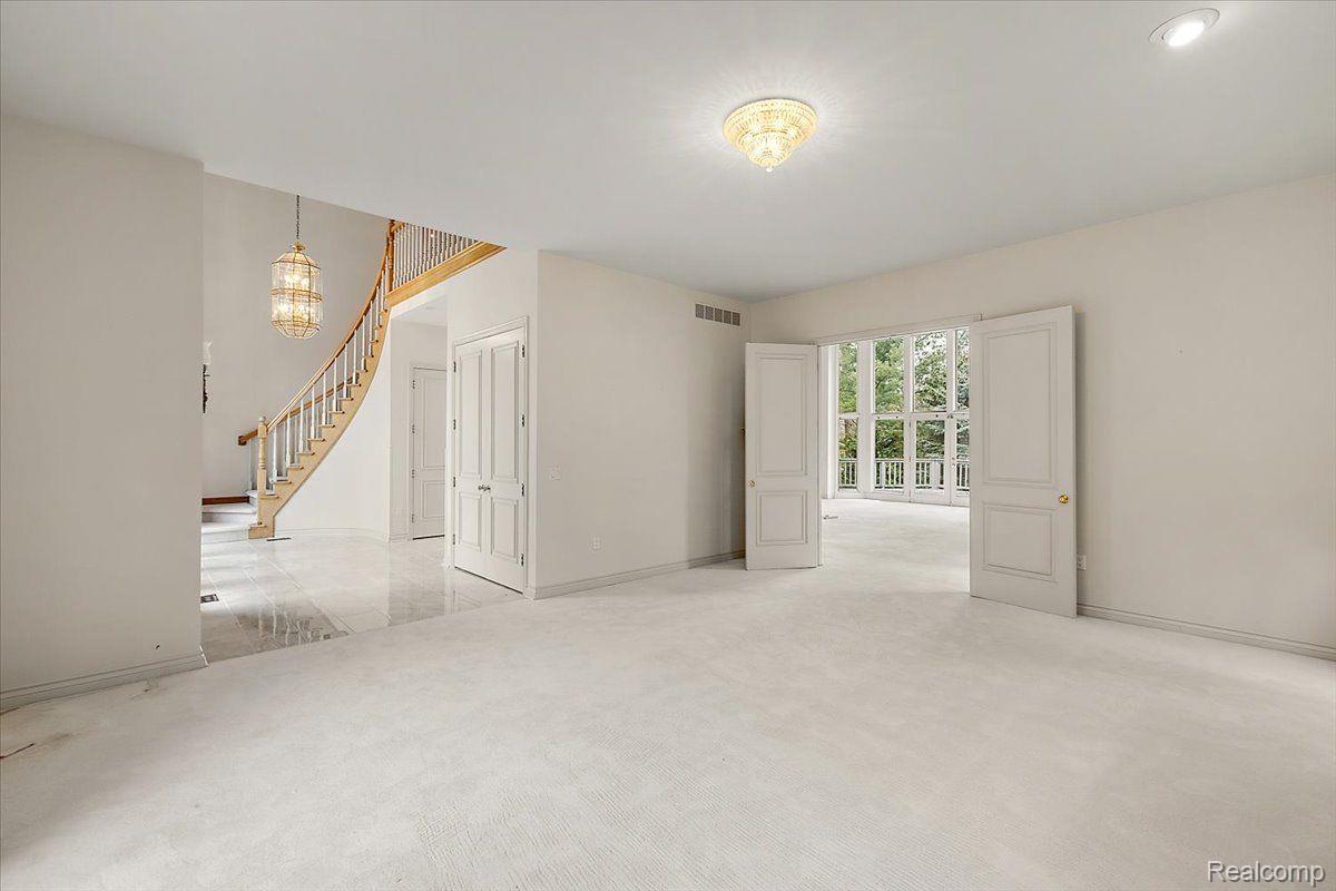 1632 Scenic Hollow Drive