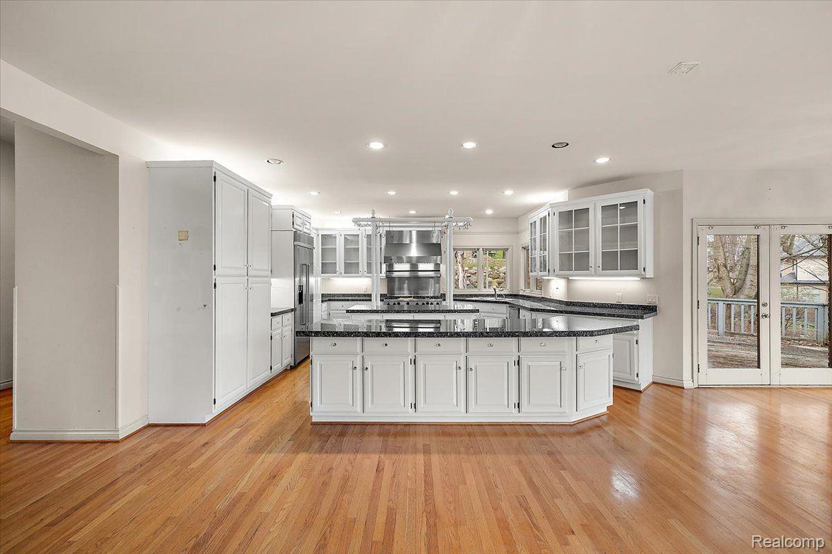 1632 Scenic Hollow Drive