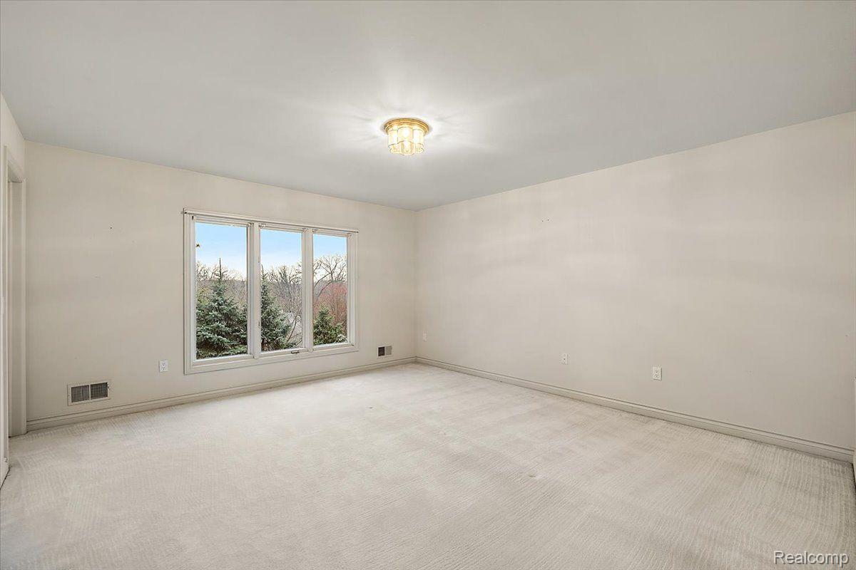 1632 Scenic Hollow Drive