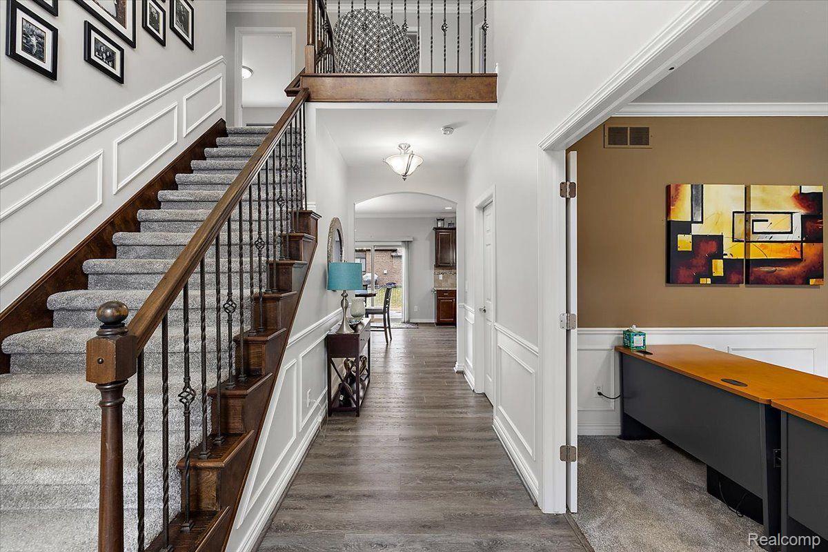 19371 Hudson River Drive