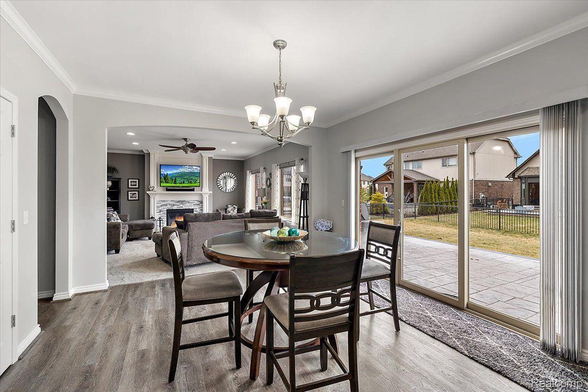 19371 Hudson River Drive