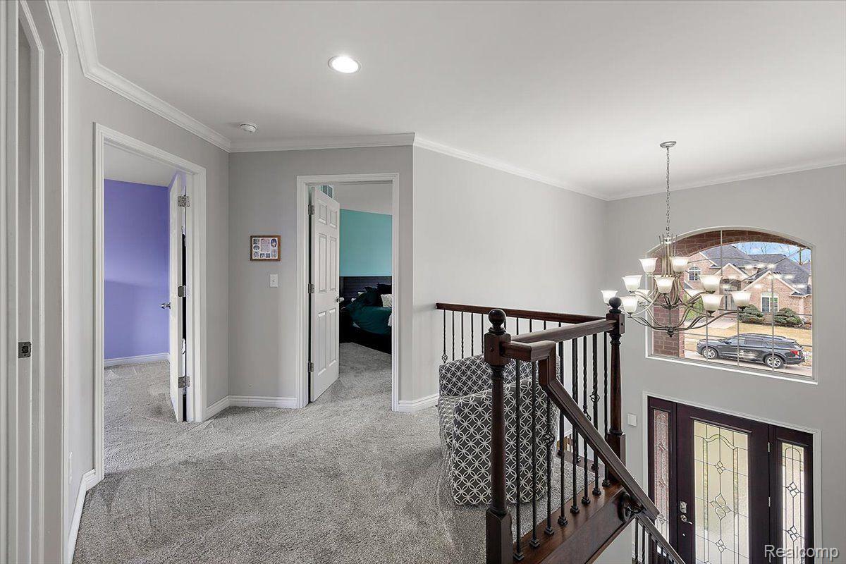 19371 Hudson River Drive