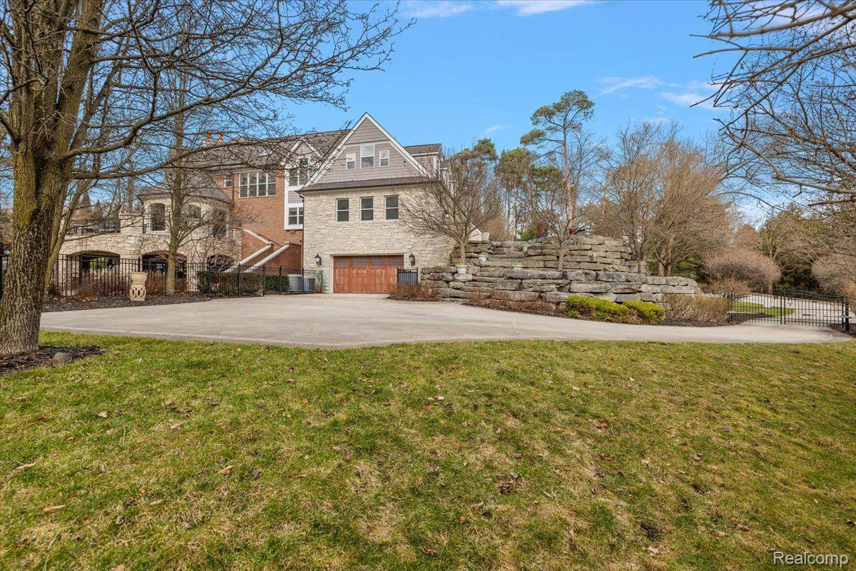 71227 CEDAR BEND Lane