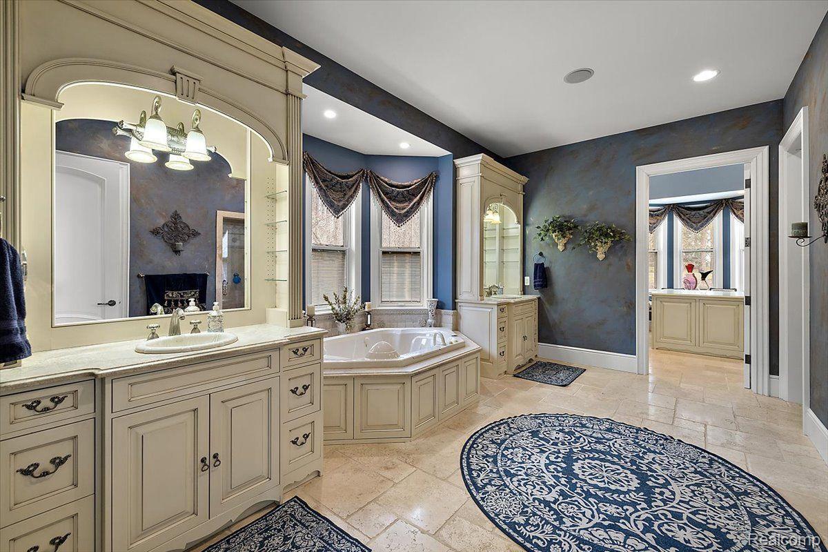 71227 CEDAR BEND Lane