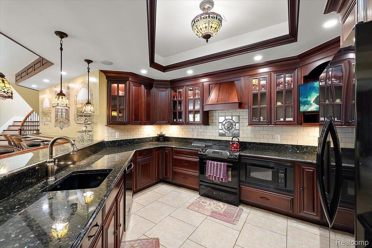 71227 CEDAR BEND Lane