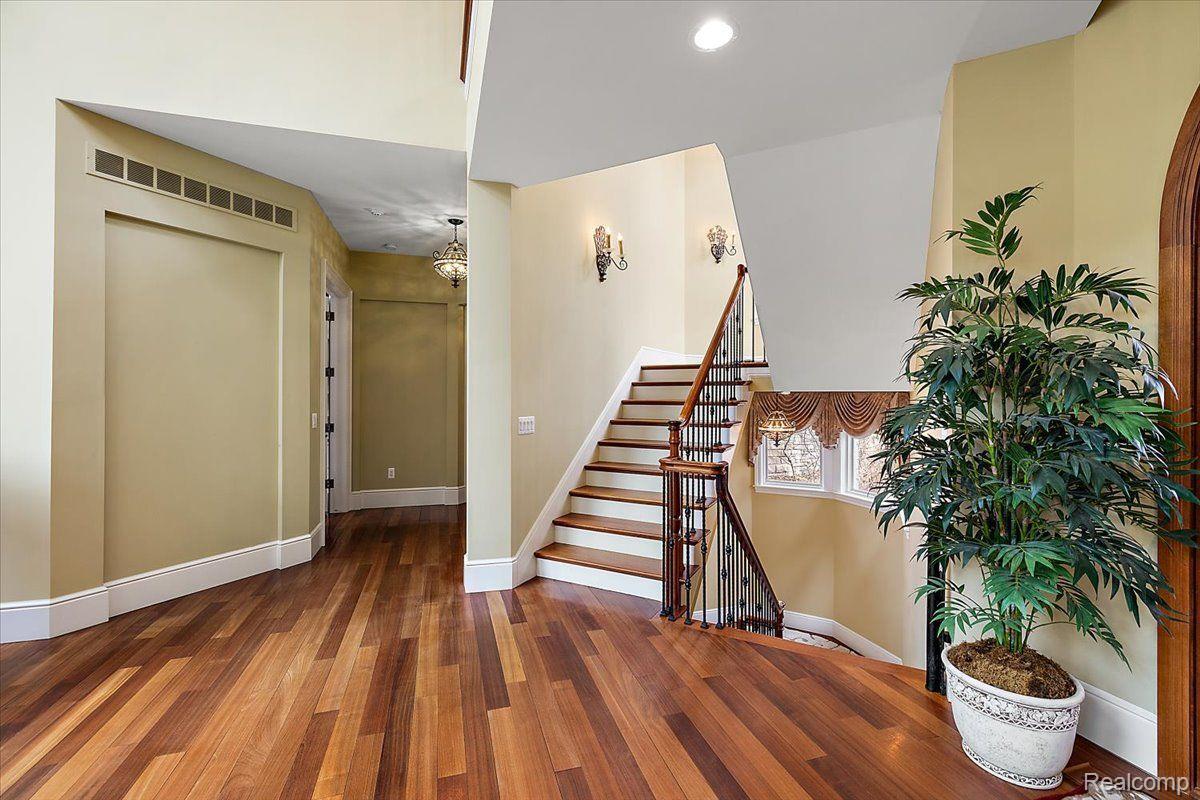 71227 CEDAR BEND Lane