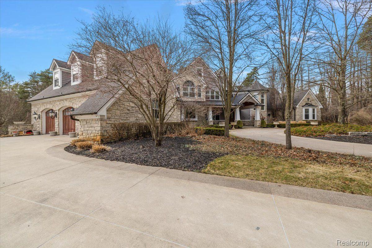 71227 CEDAR BEND Lane