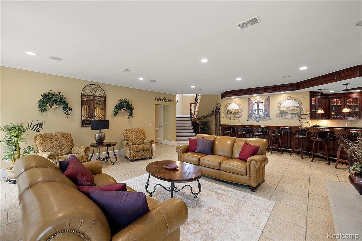 71227 CEDAR BEND Lane