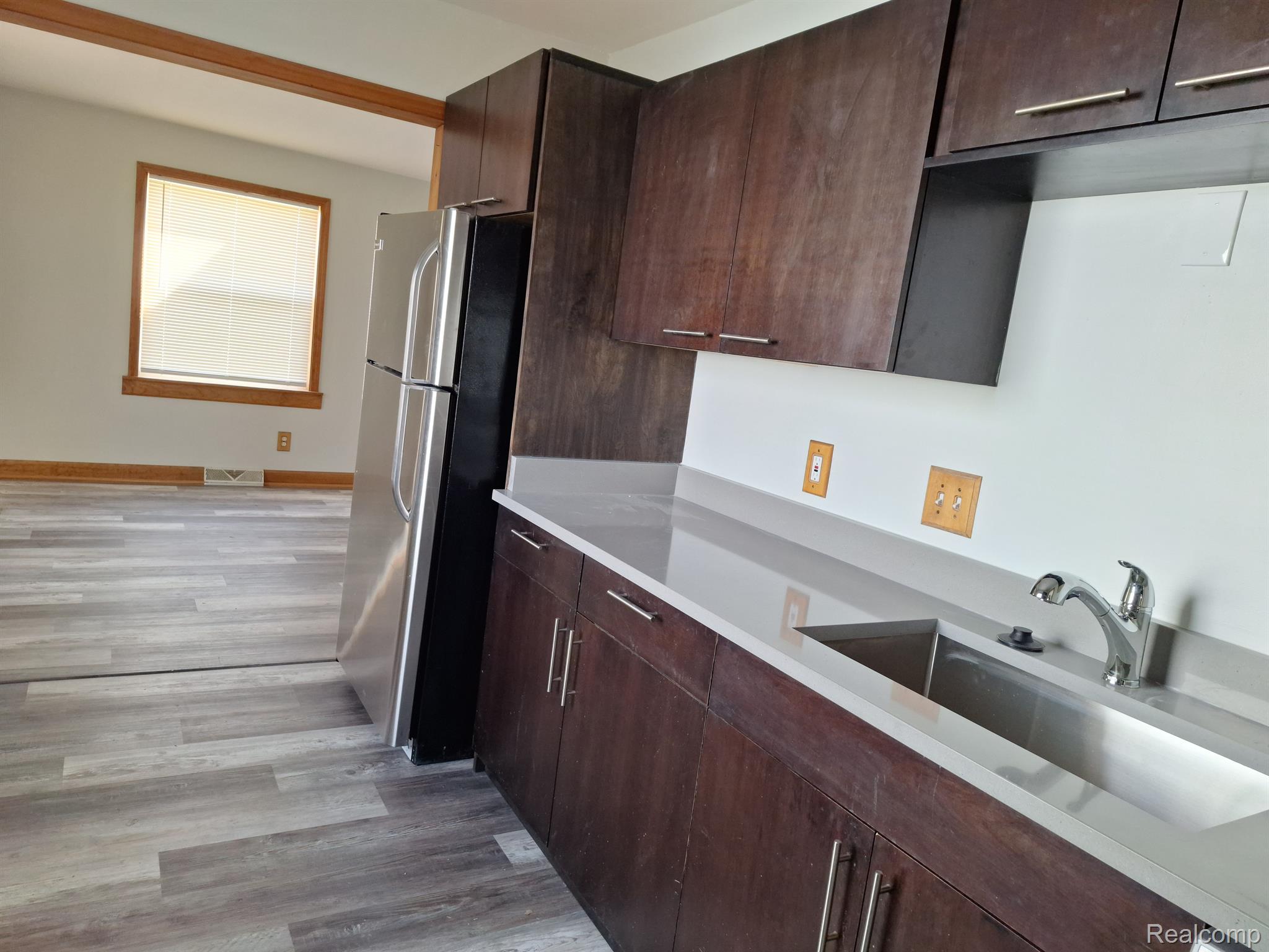 29211 HARDING Street