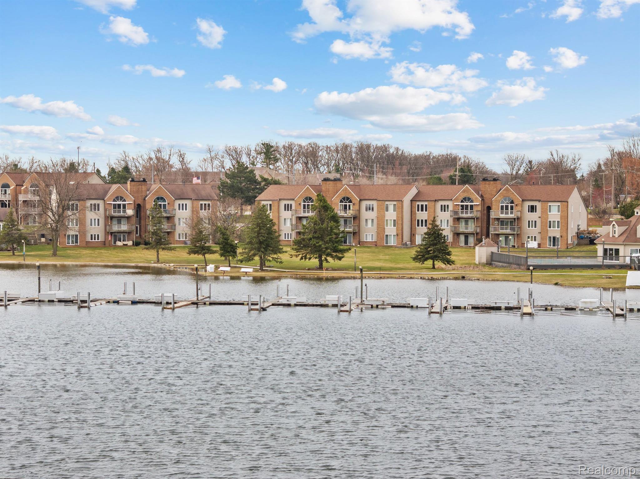 3422 Adams Shore Drive B