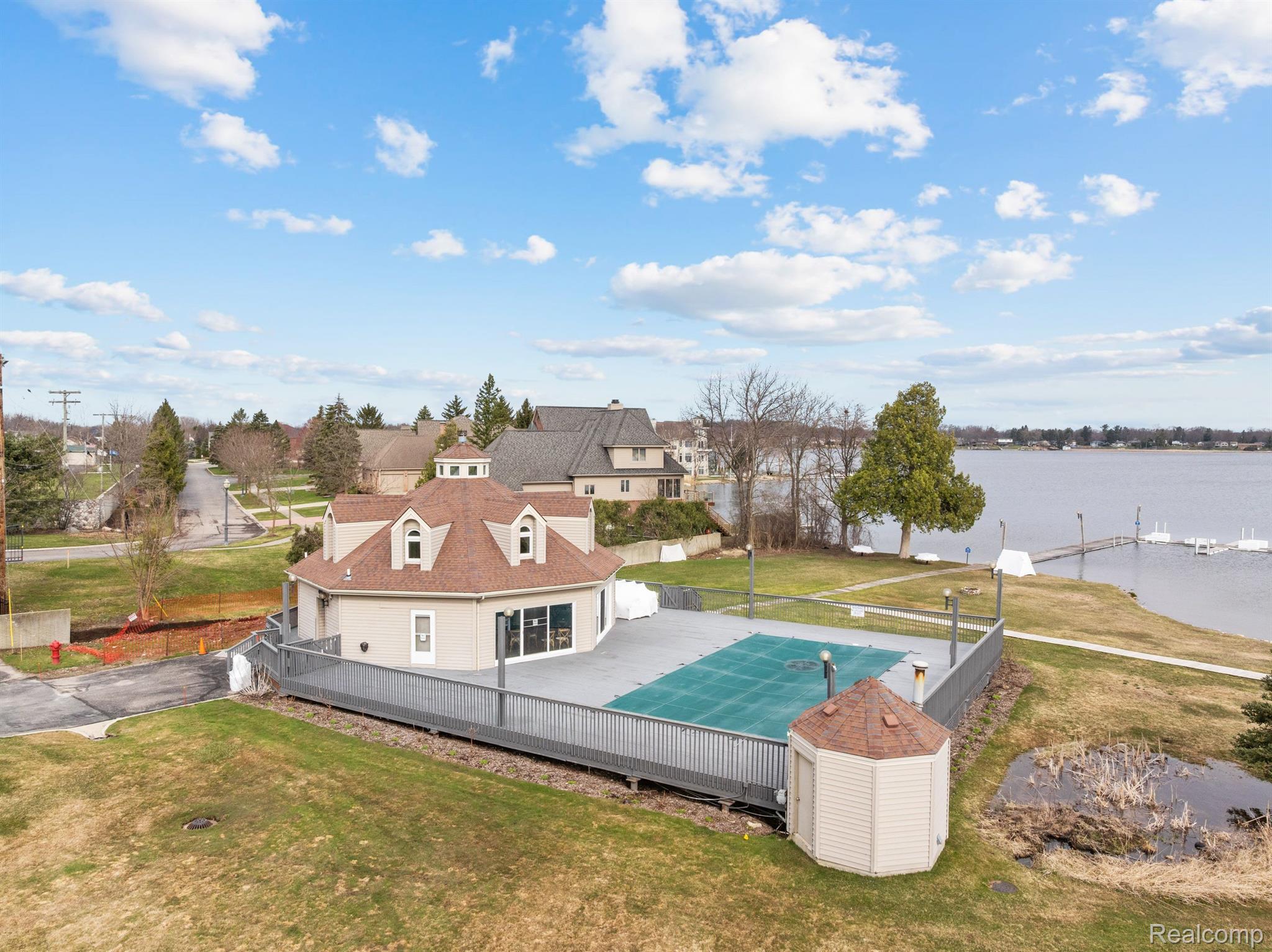 3422 Adams Shore Drive B