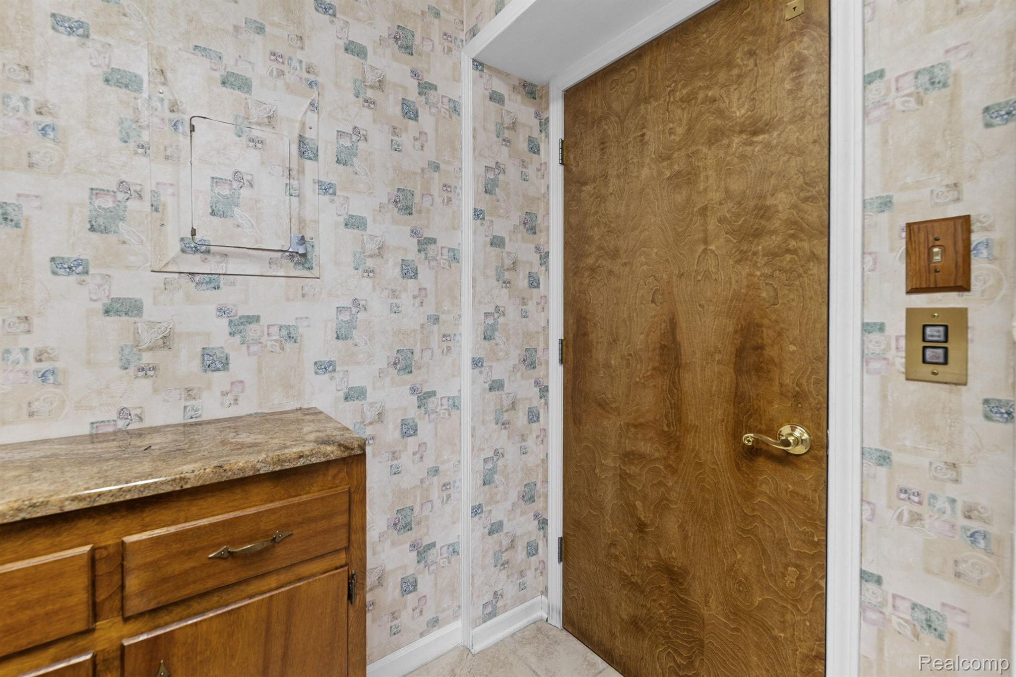 3422 Adams Shore Drive B