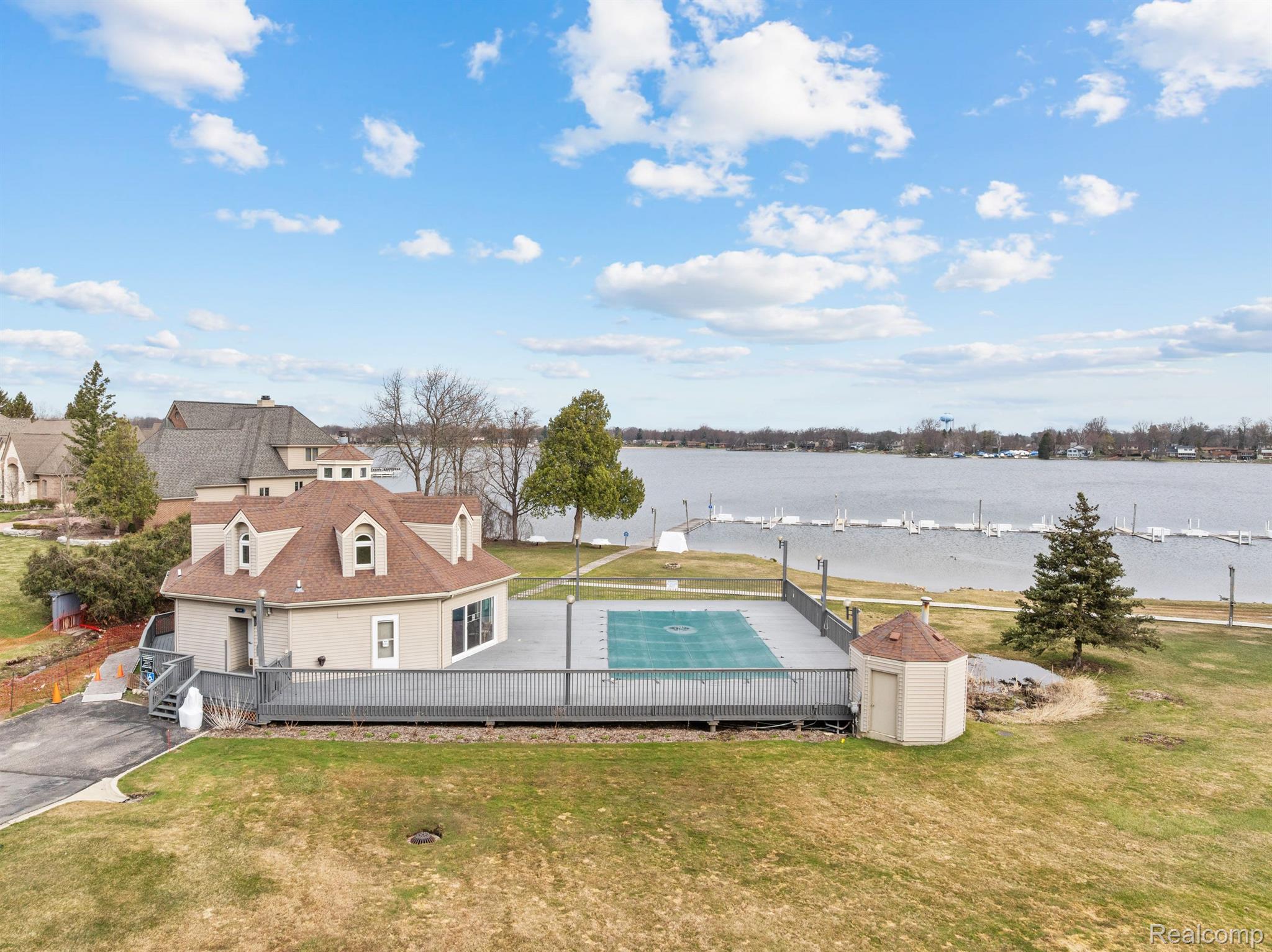 3422 Adams Shore Drive B