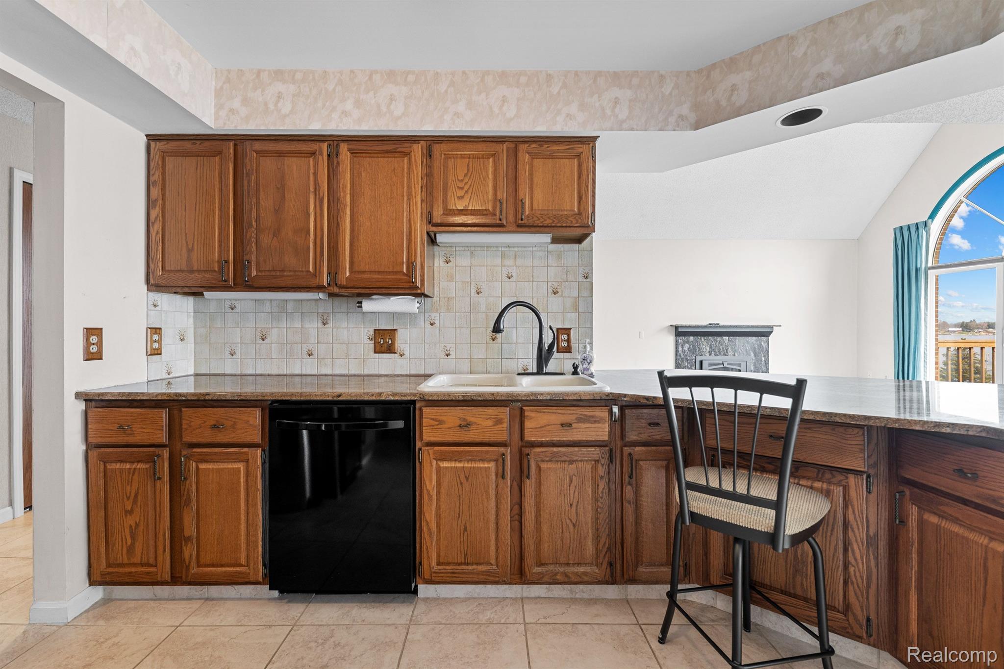 3422 Adams Shore Drive B