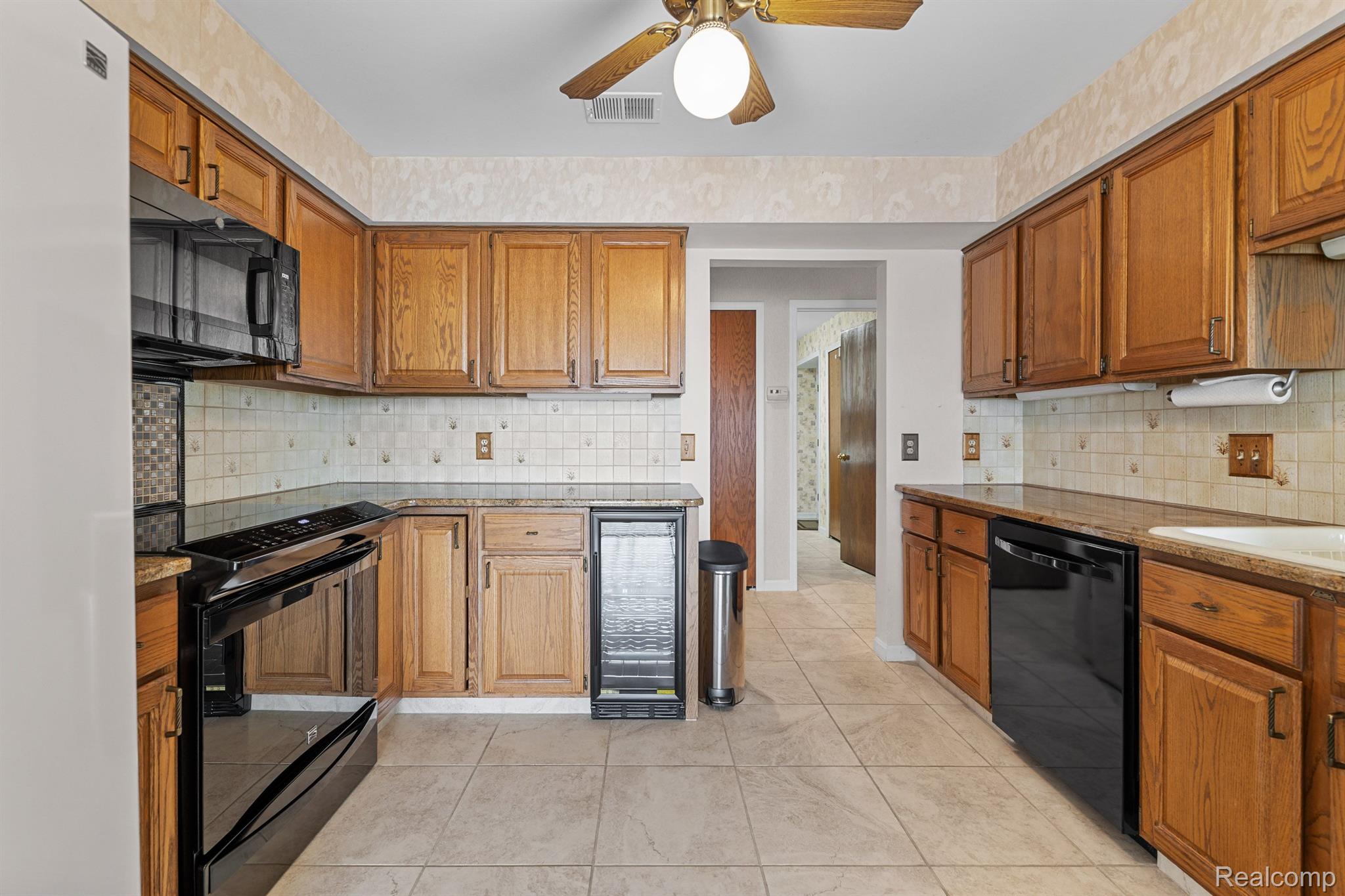 3422 Adams Shore Drive B