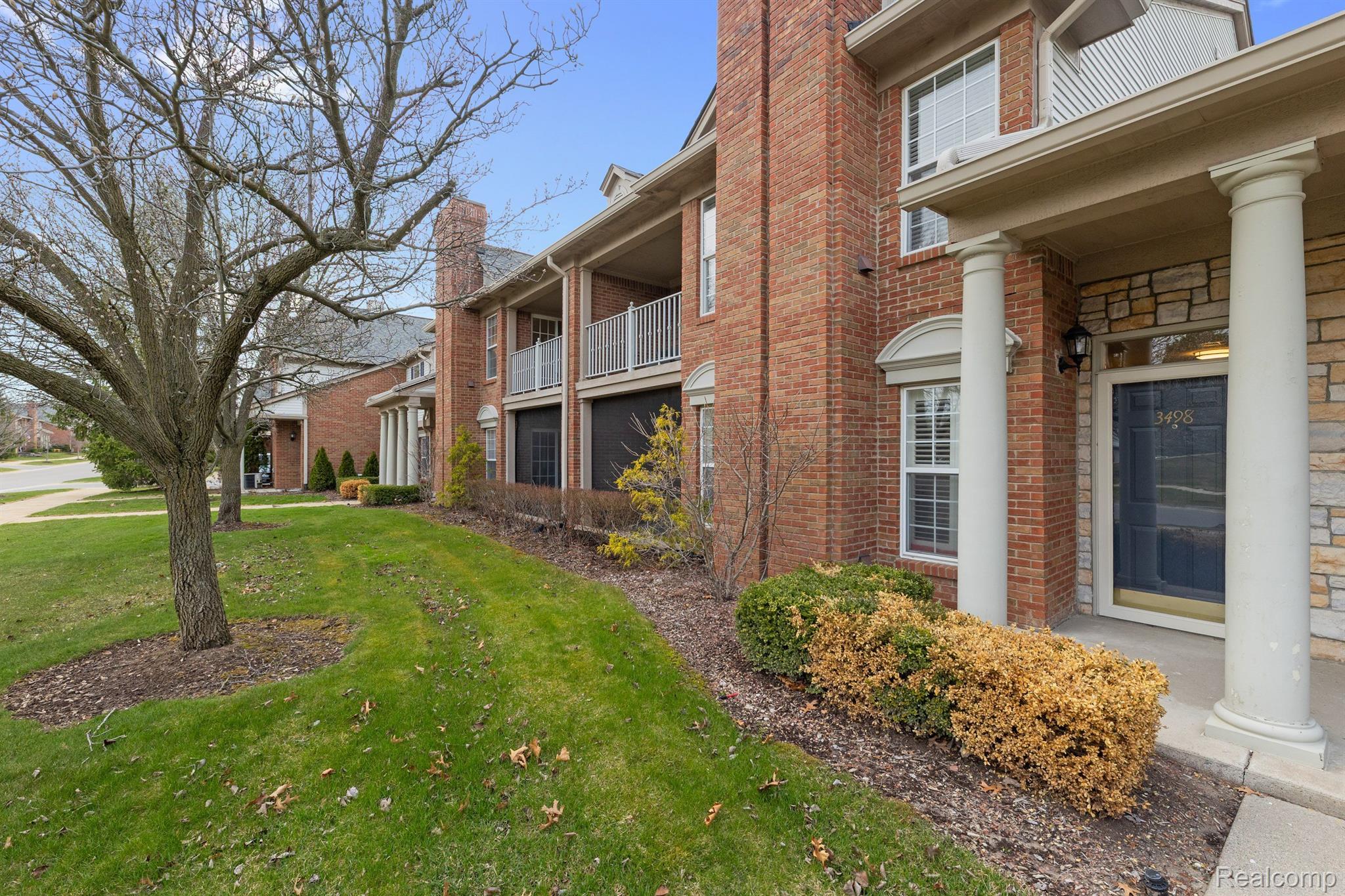 3498 Tremonte Circle N