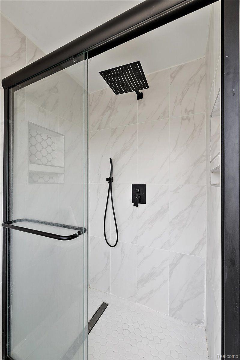 5277 Orchard Crest Drive