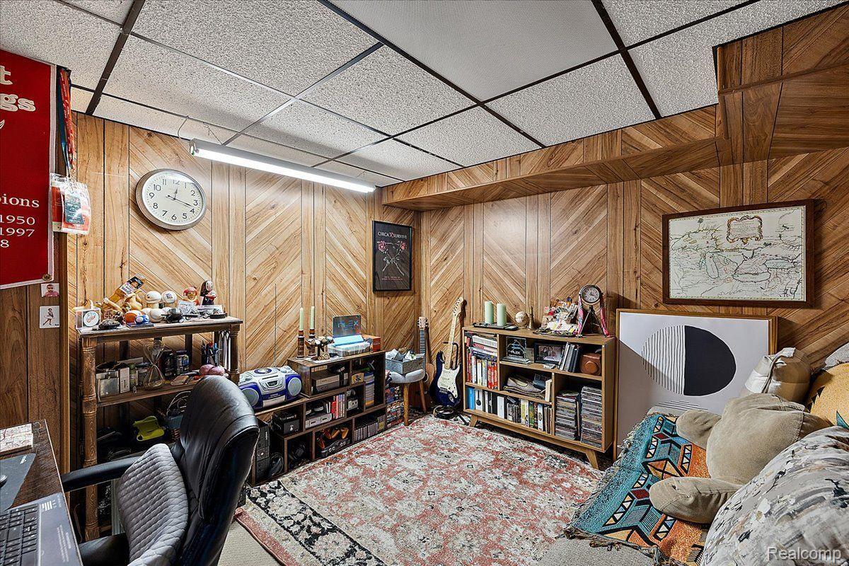 5277 Orchard Crest Drive