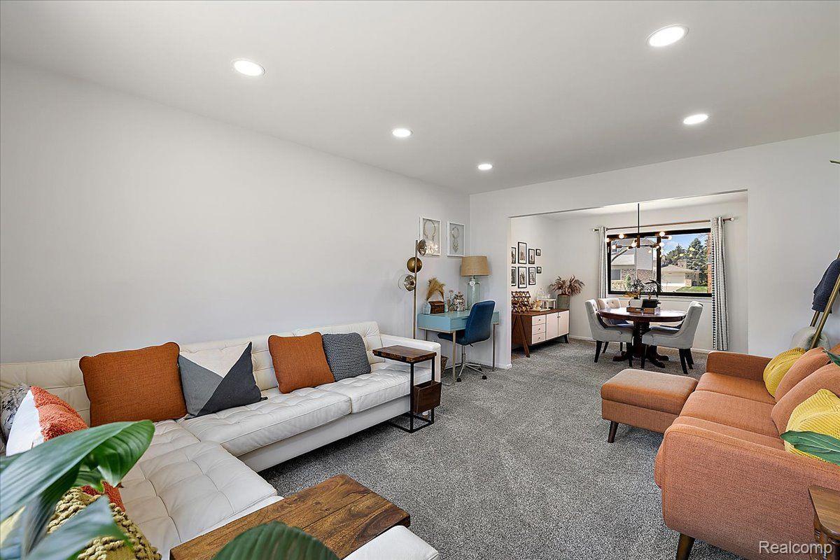 5277 Orchard Crest Drive