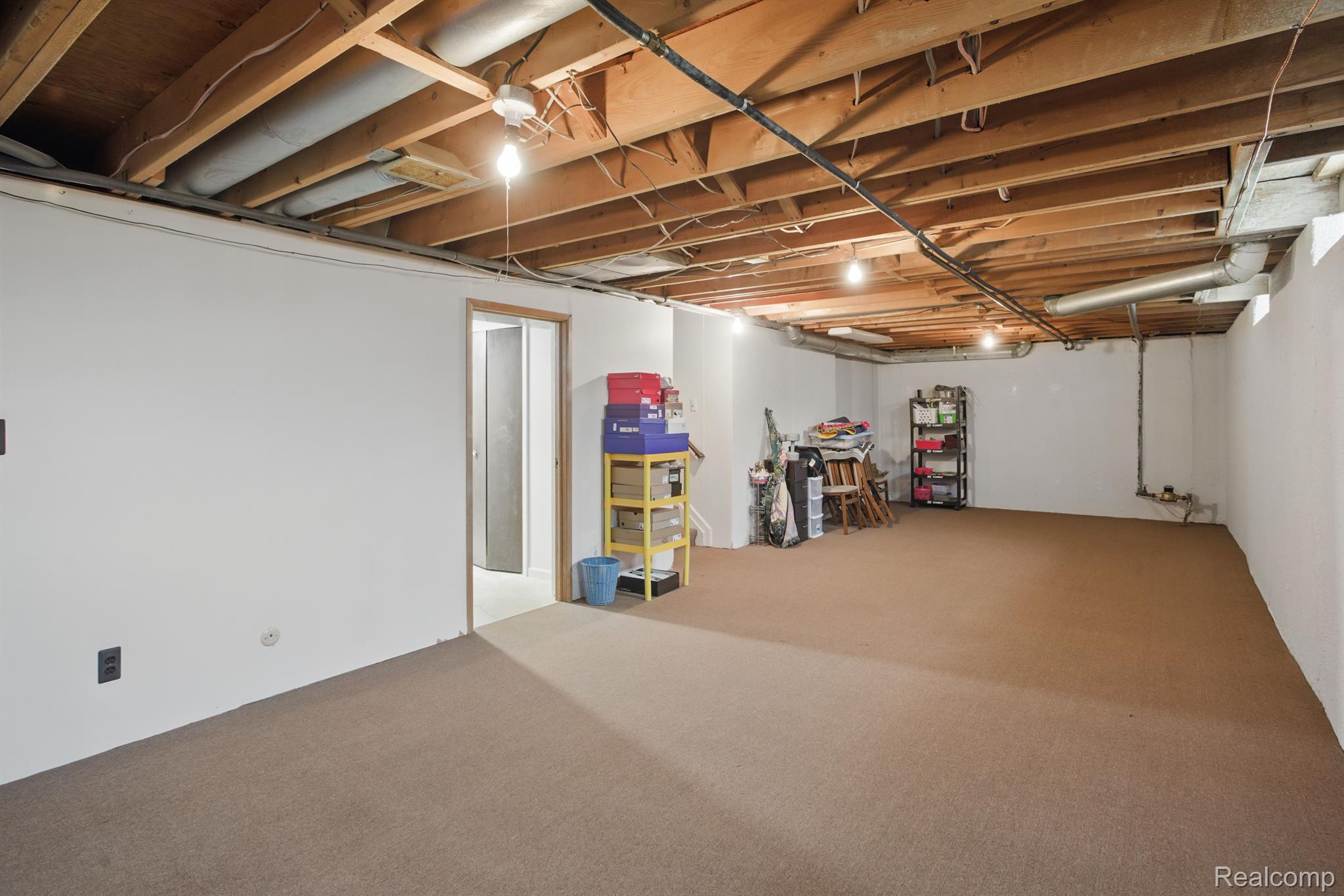 5389 Vincennes Drive