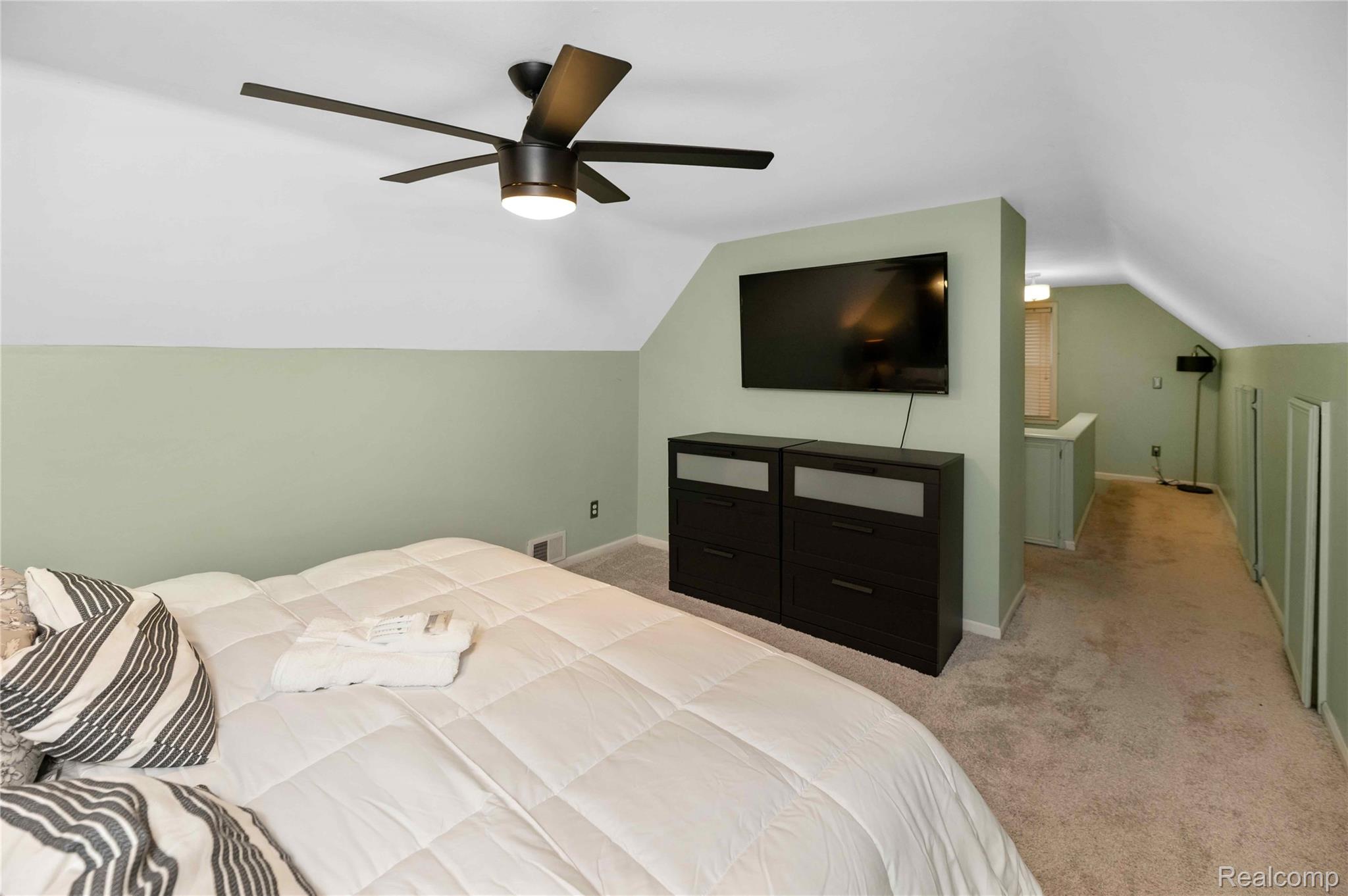 4414 Groveland Avenue