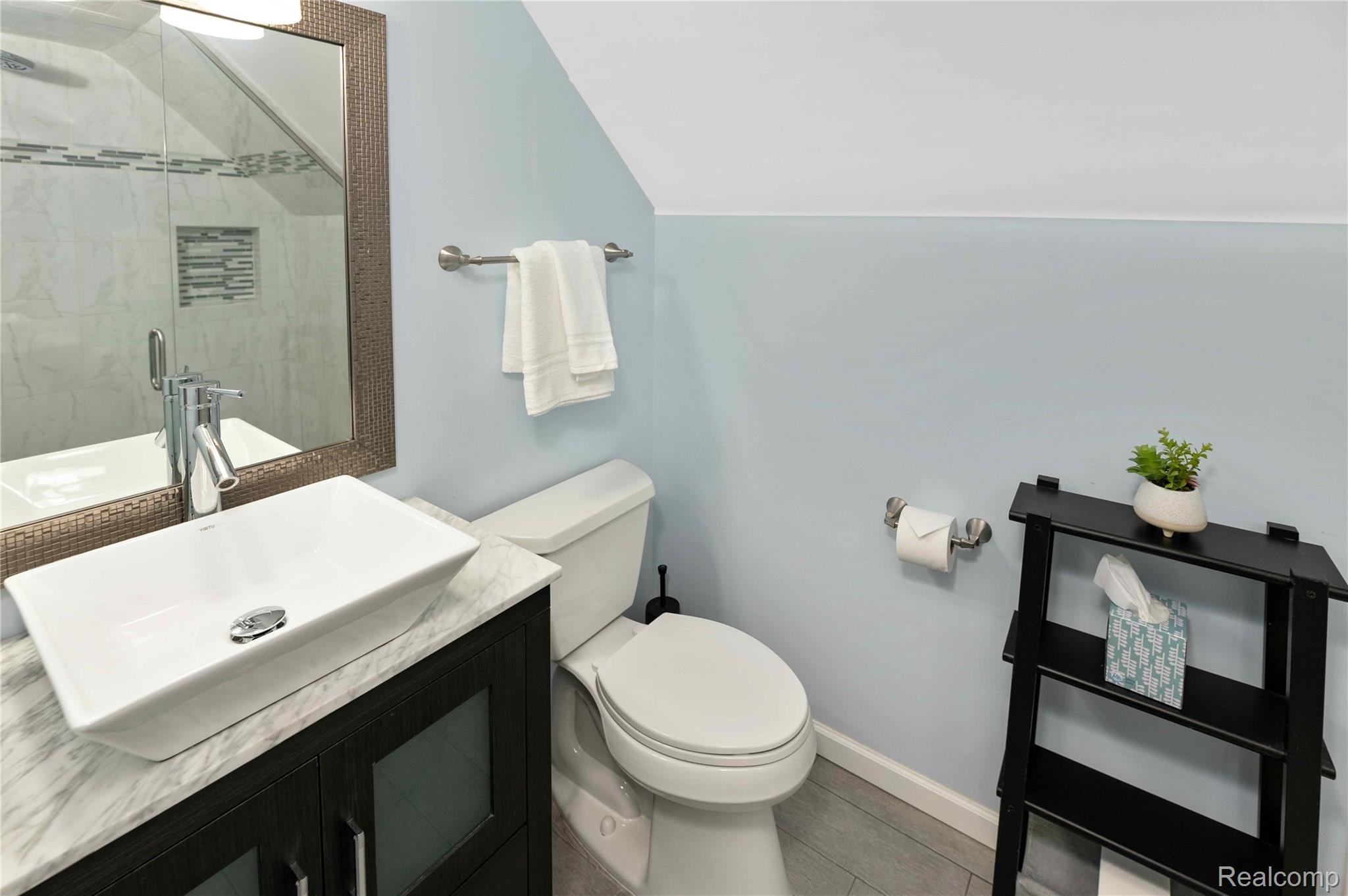 4414 Groveland Avenue