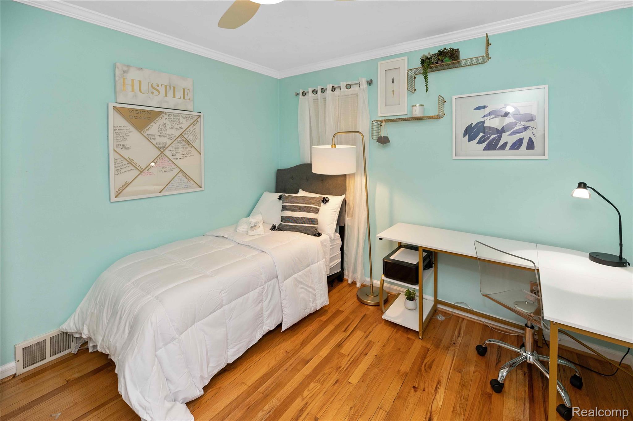 4414 Groveland Avenue