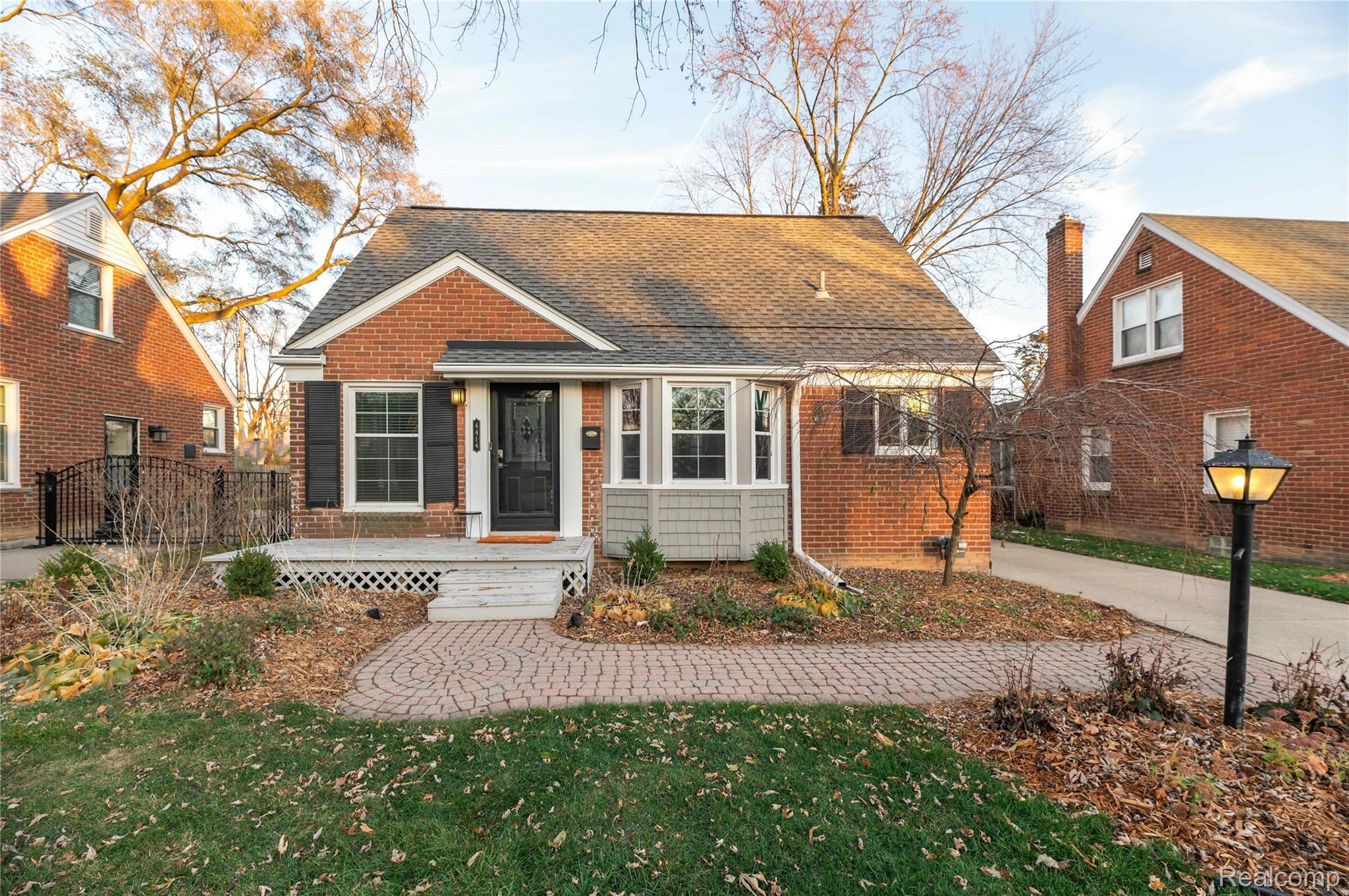 4414 Groveland Avenue