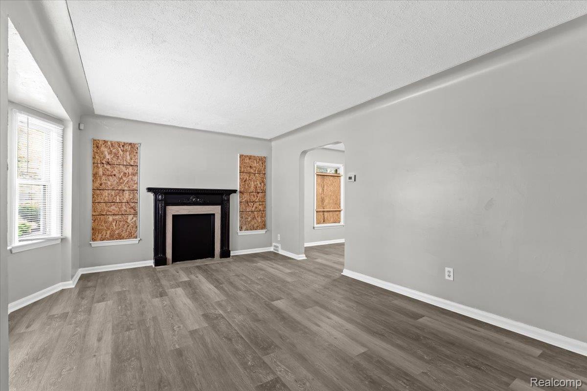 11000 Whitehill Street