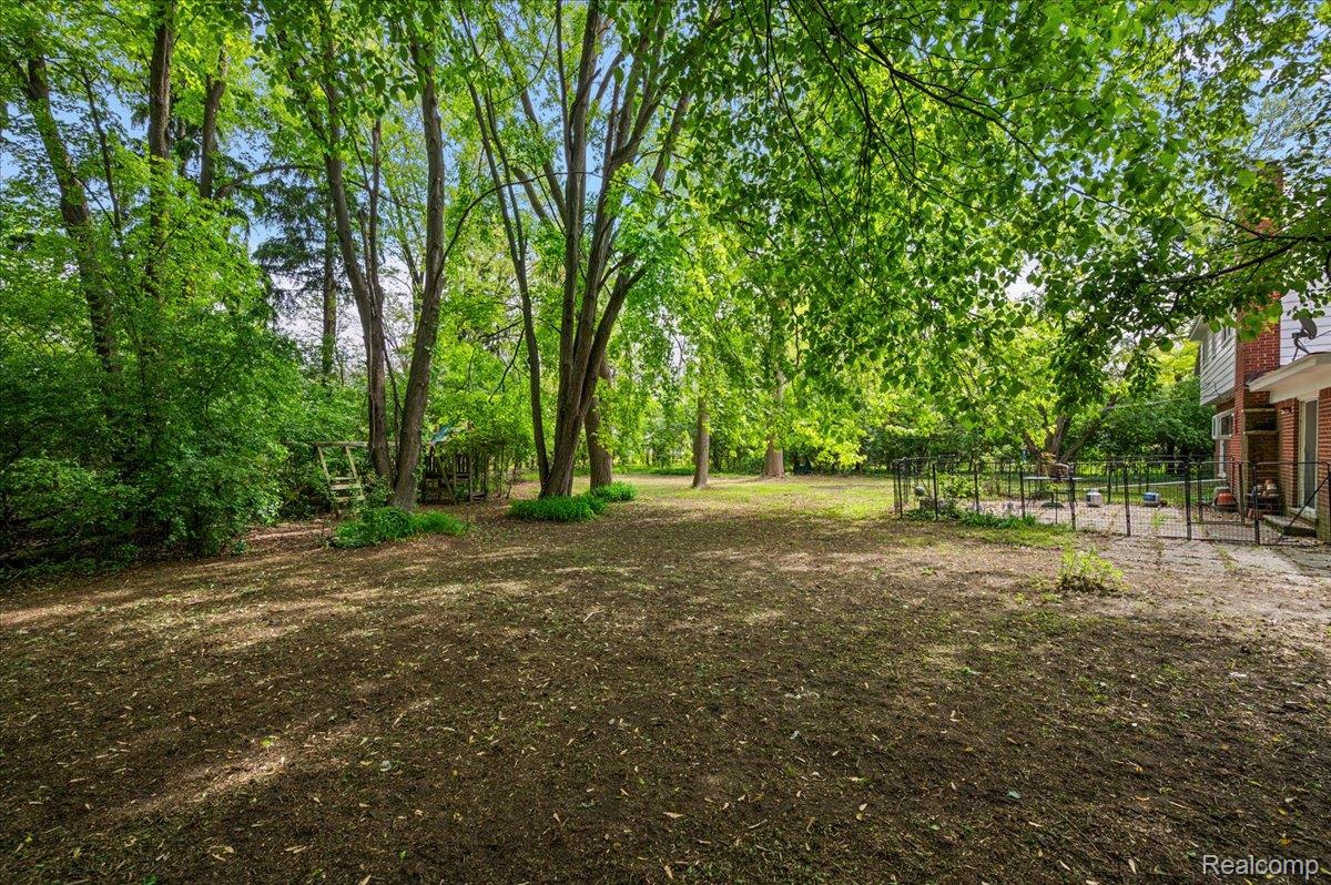 335 Douglas Drive