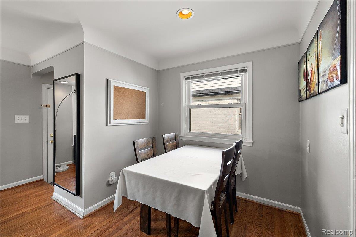 436 W Sunnybrook Drive