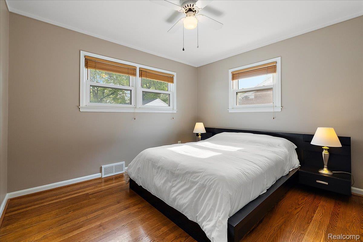 436 W Sunnybrook Drive