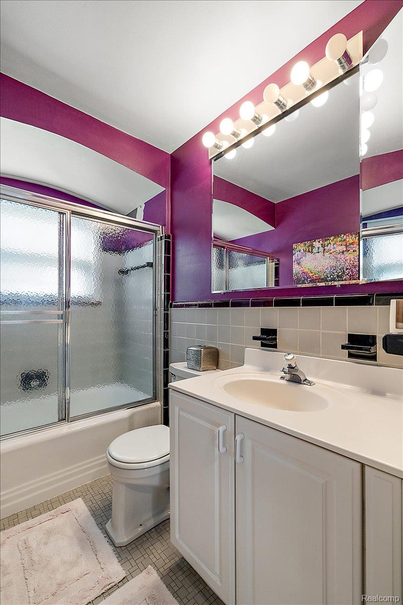 436 W Sunnybrook Drive